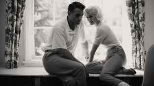 BLONDE - Marilyn &amp; husband